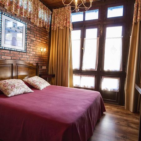 ホテル La Casona De Sobrepiedra エクステリア 写真